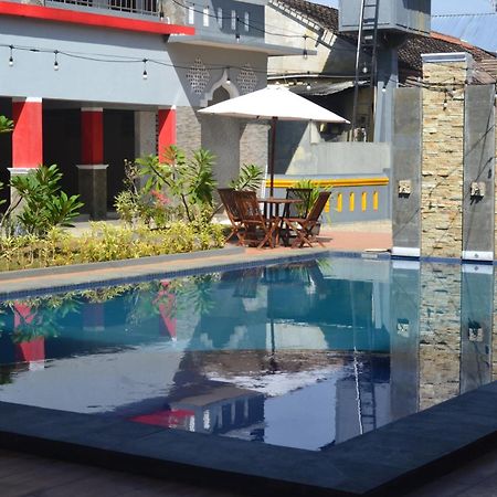 Hotel Asri Baru 푸르워케르토 외부 사진