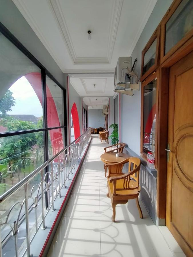 Hotel Asri Baru 푸르워케르토 외부 사진