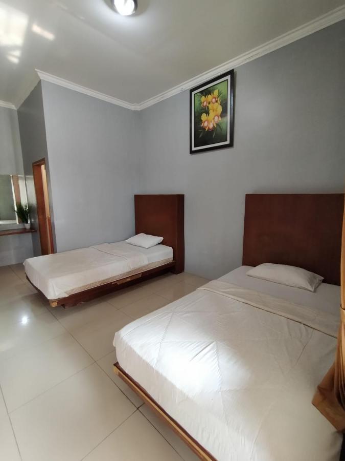Hotel Asri Baru 푸르워케르토 외부 사진