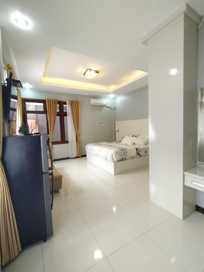 Hotel Asri Baru 푸르워케르토 외부 사진