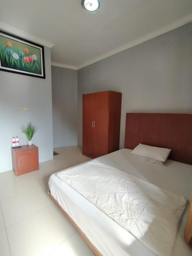 Hotel Asri Baru 푸르워케르토 외부 사진