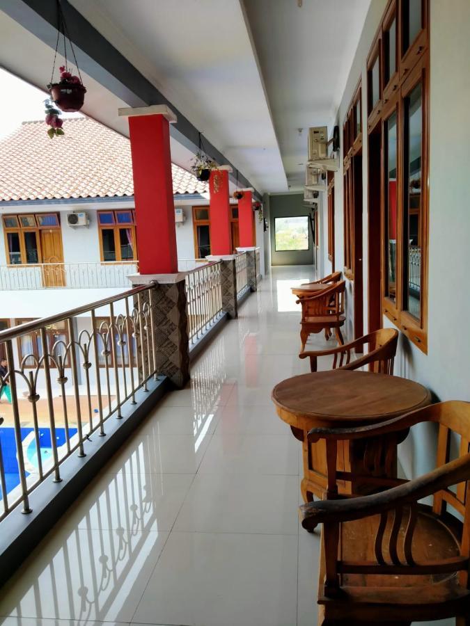 Hotel Asri Baru 푸르워케르토 외부 사진