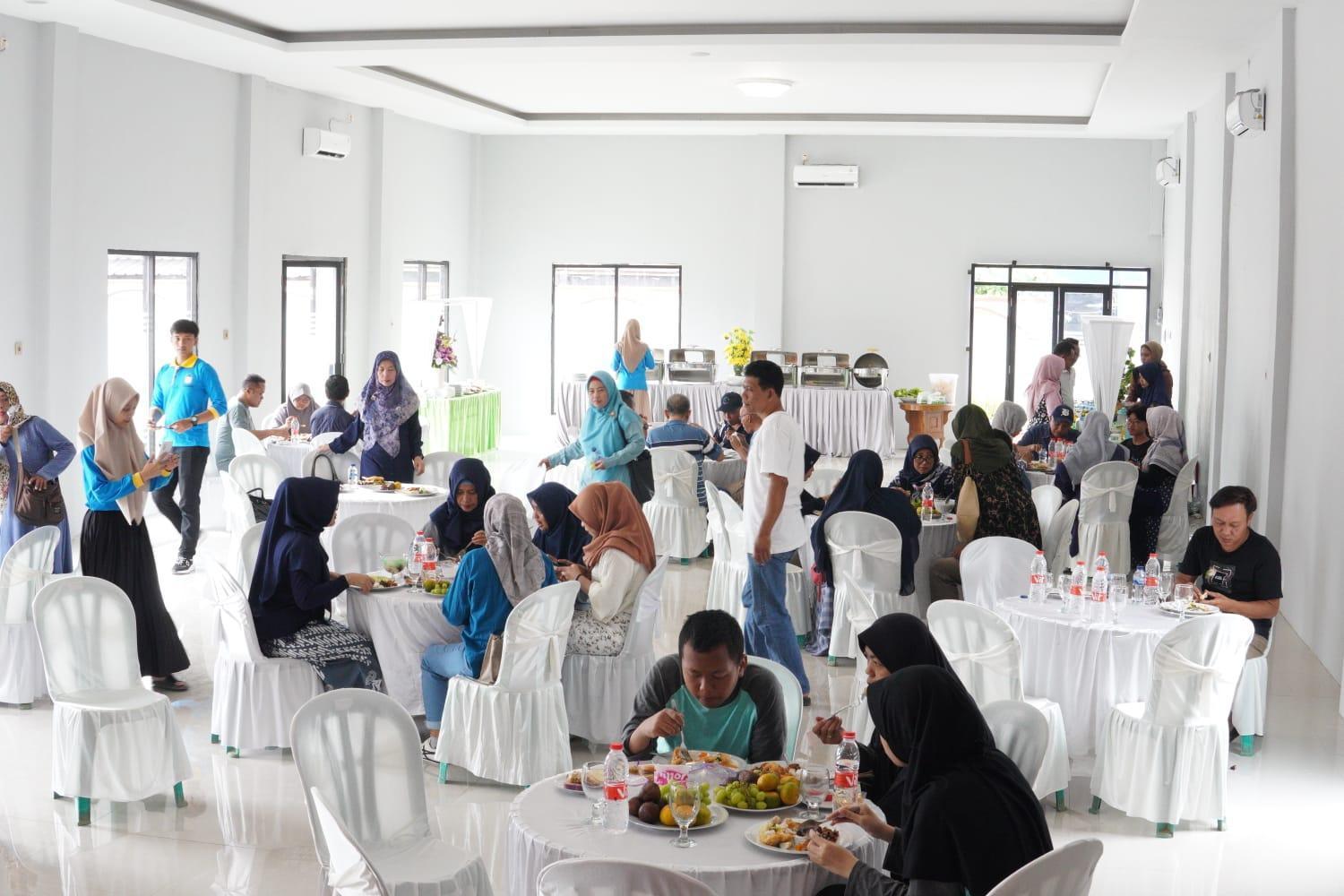 Hotel Asri Baru 푸르워케르토 외부 사진