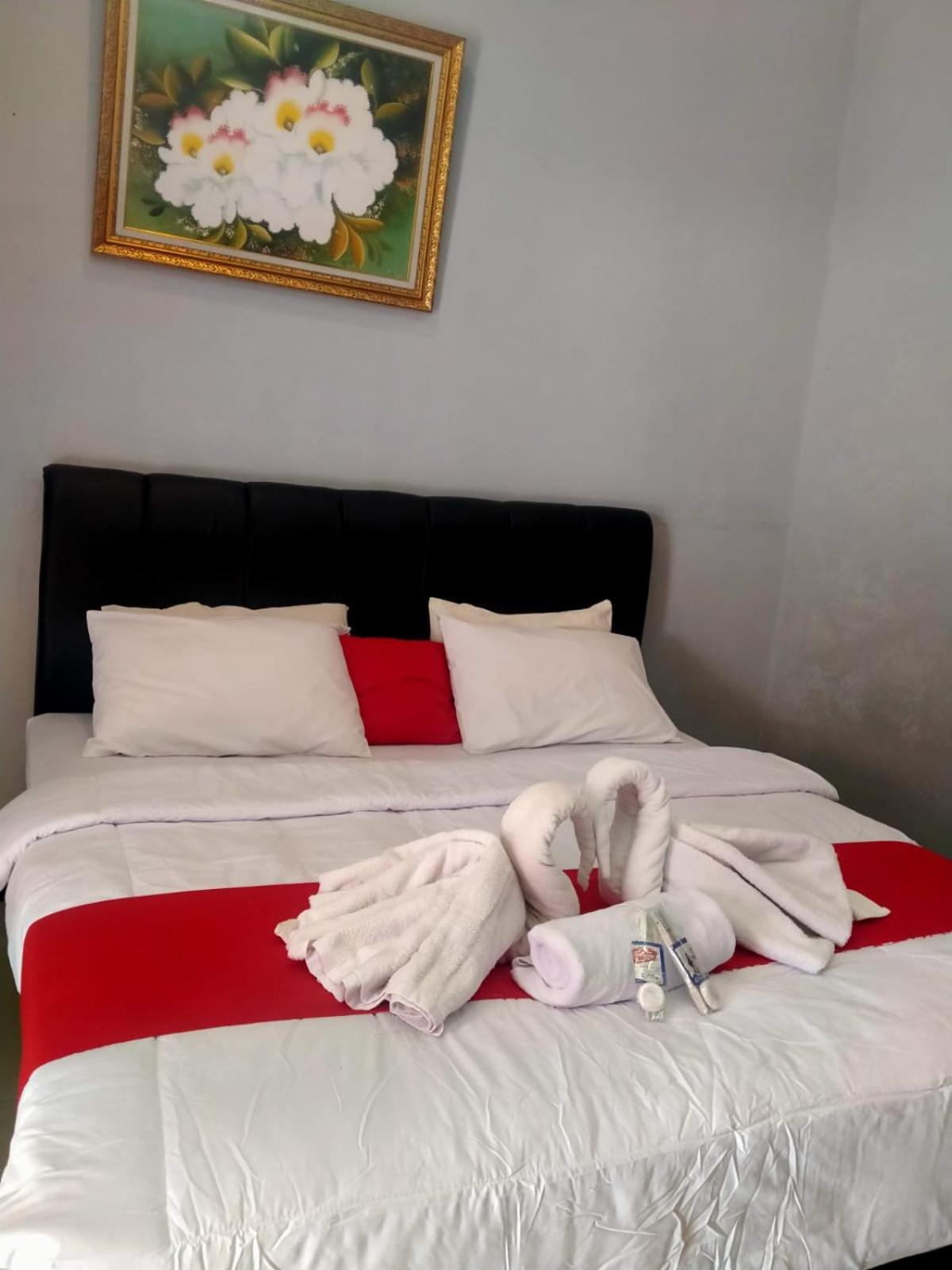 Hotel Asri Baru 푸르워케르토 외부 사진