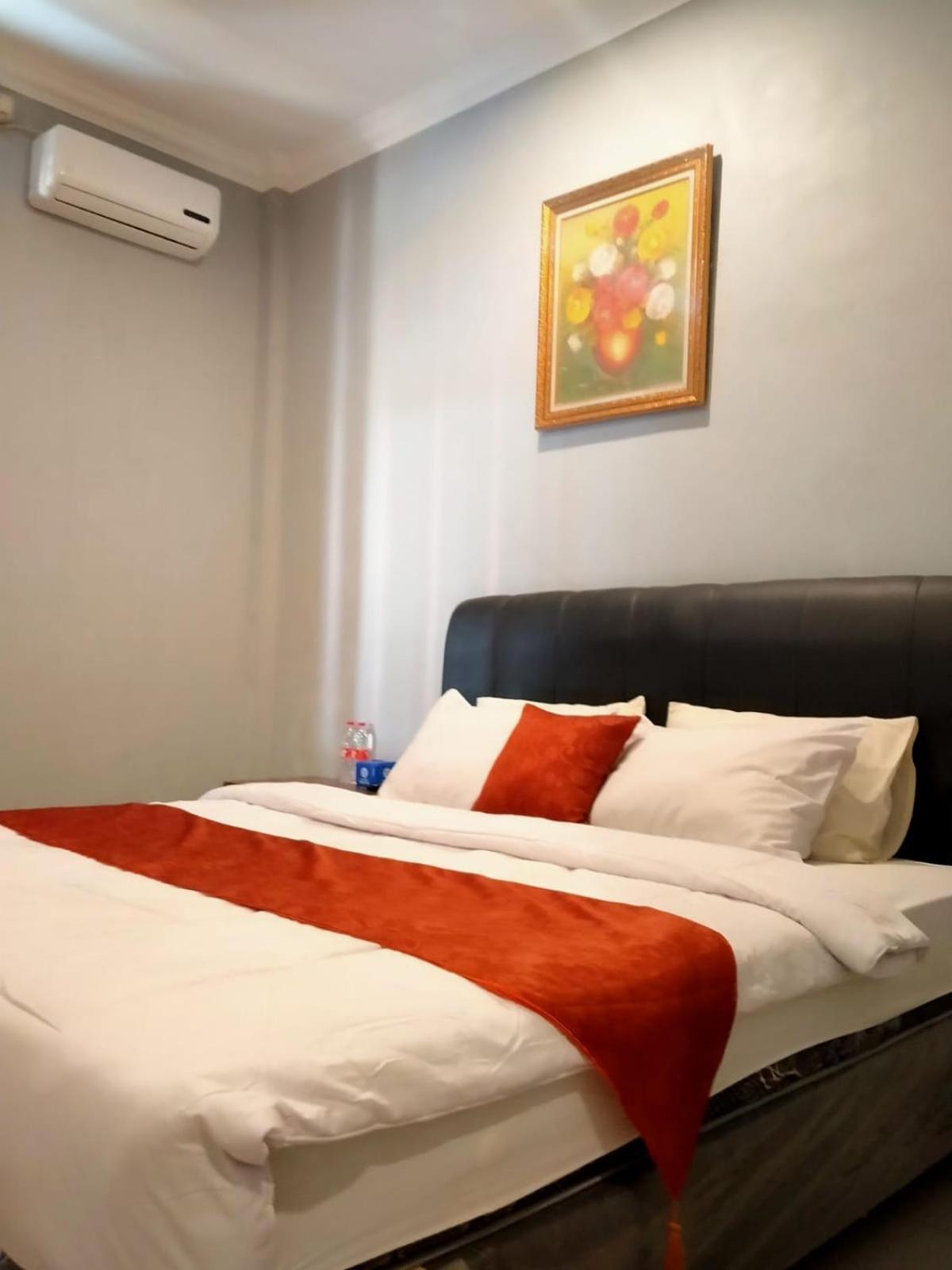 Hotel Asri Baru 푸르워케르토 외부 사진